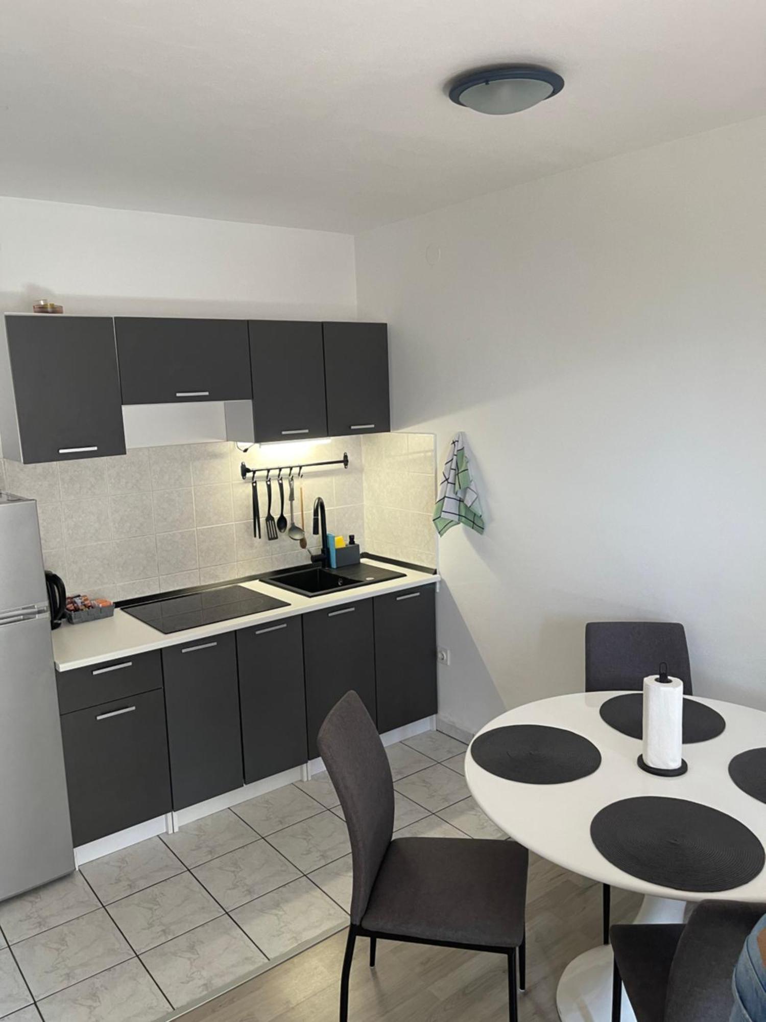 Apartman Hrusta Crikvenica Esterno foto